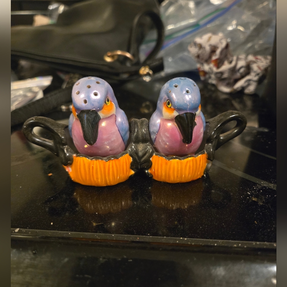 Bird Salt And Pepper Shakers